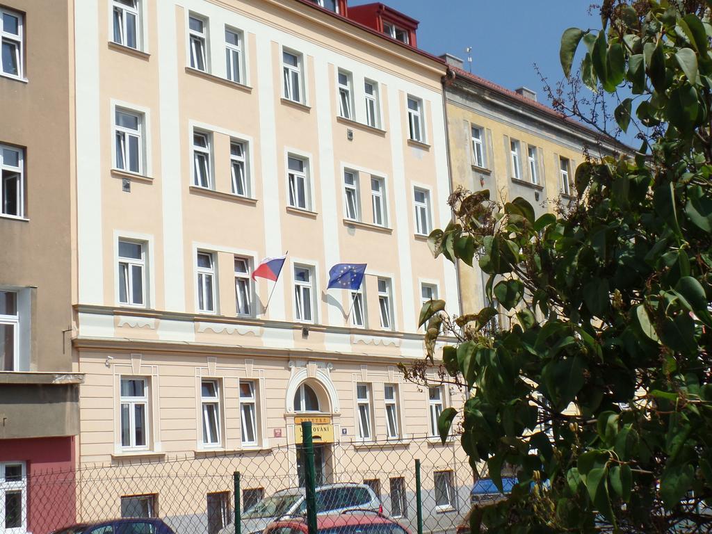 Apartments Rokytka - Praha - Prague — Photos 2